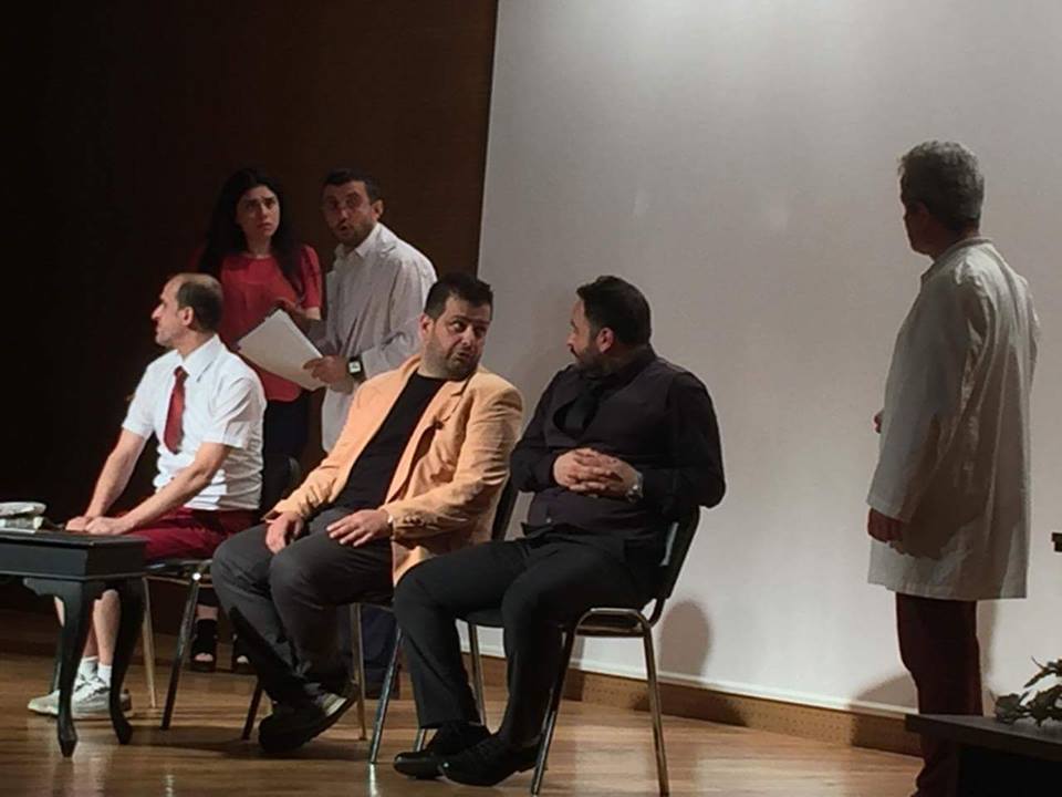 Dilovası'ı Kültür Merkezi'nde ilk Alkışlar Sırf Tiyatro'ya